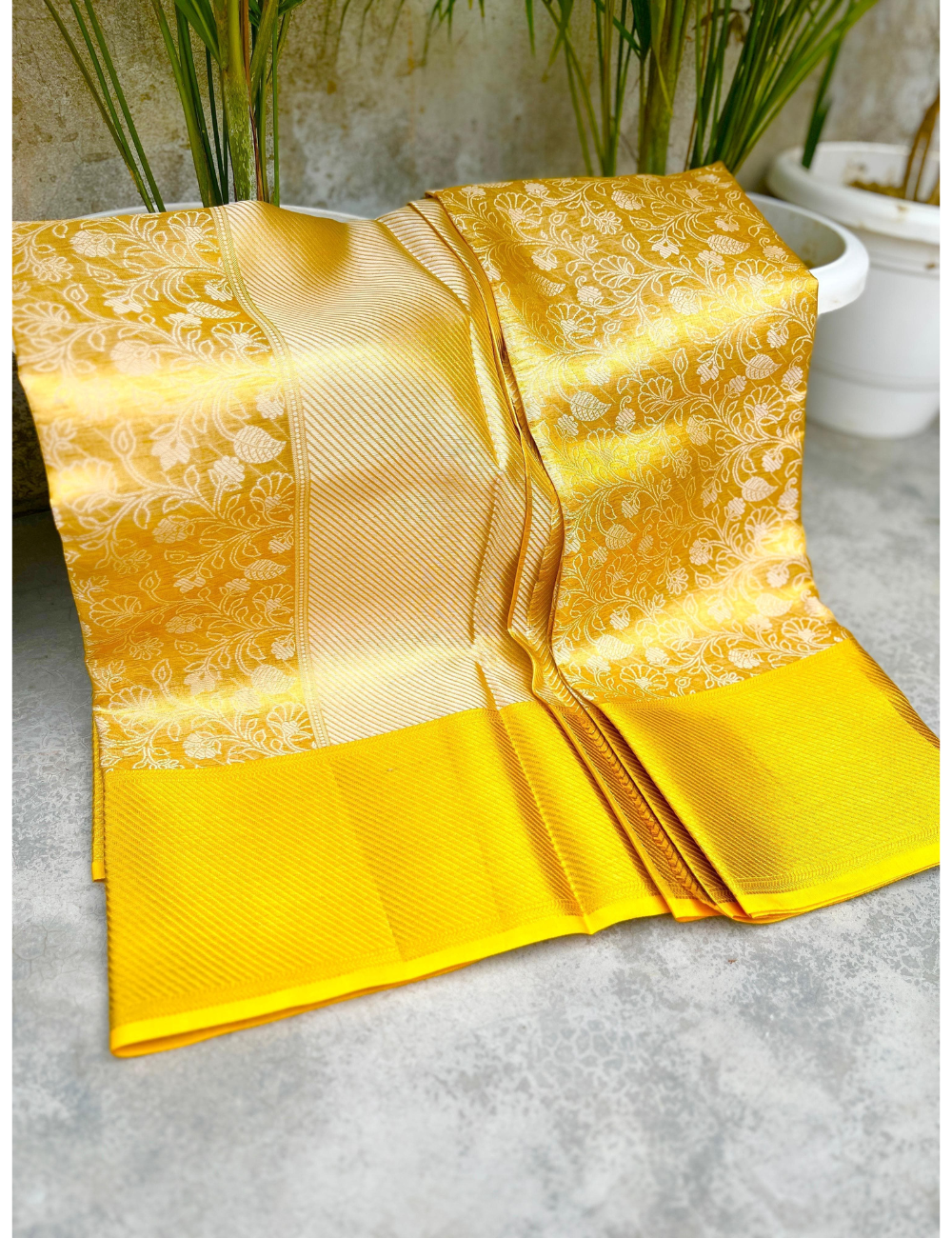 ✨ Celebrity-Inspired Semi Kanchivaram Saree ✨